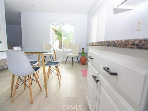 21865 Jinetes , Mission Viejo, CA