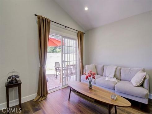 28375 Ronea , Mission Viejo, CA