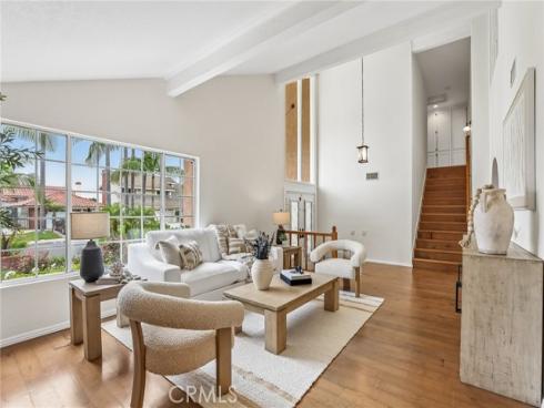 22395 Salmeron , Mission Viejo, CA