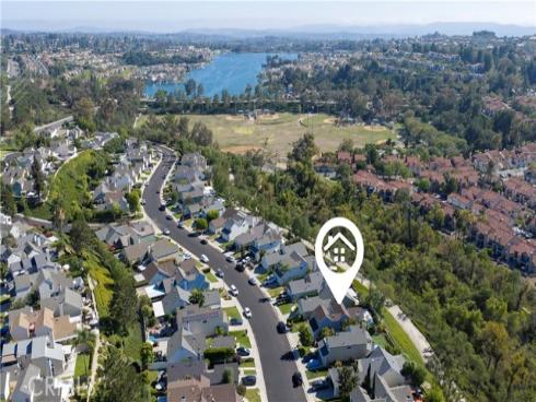 21941 Tobarra , Mission Viejo, CA
