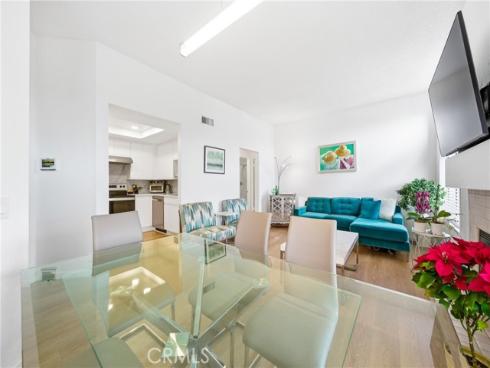 27743 Zircon 104 , Mission Viejo, CA