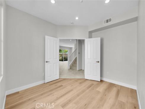 413 Knoll Lake , Mission Viejo, CA