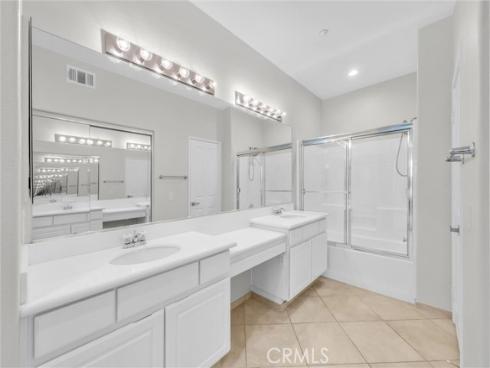 413 Knoll Lake , Mission Viejo, CA