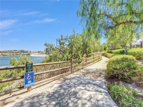 413 Knoll Lake , Mission Viejo, CA