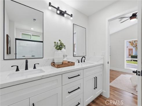 27706 Calle Valdes , Mission Viejo, CA