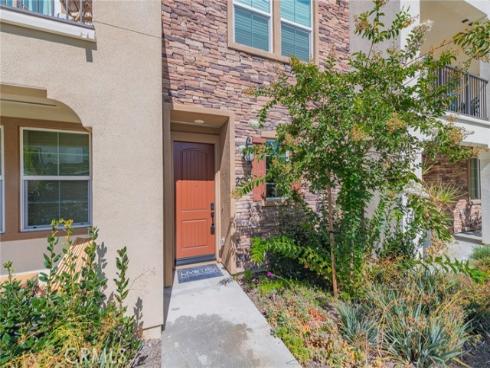 209 Niebla Lane, Mission Viejo, CA