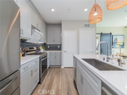 209 Niebla Lane, Mission Viejo, CA