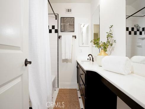 25721  Cervantes  , Mission Viejo, CA