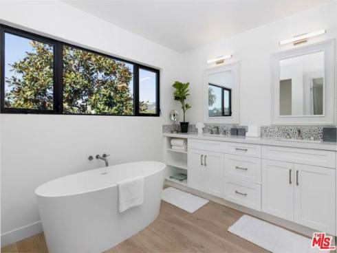 1703 Plaza Del Sur , Newport Beach, CA