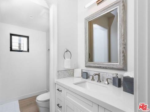 1703 Plaza Del Sur , Newport Beach, CA