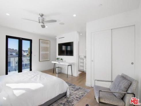 1703 Plaza Del Sur , Newport Beach, CA