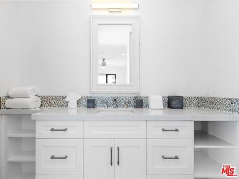1703 Plaza Del Sur , Newport Beach, CA