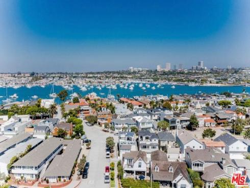 1703 Plaza Del Sur , Newport Beach, CA