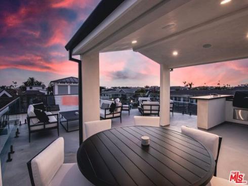 1703 Plaza Del Sur , Newport Beach, CA