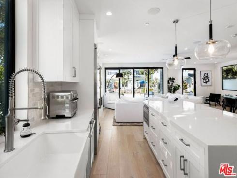 1703 Plaza Del Sur , Newport Beach, CA
