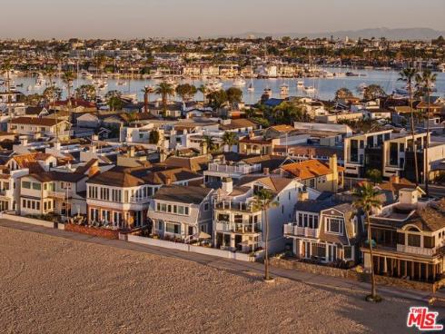506 W Oceanfront 2 , Newport Beach, CA