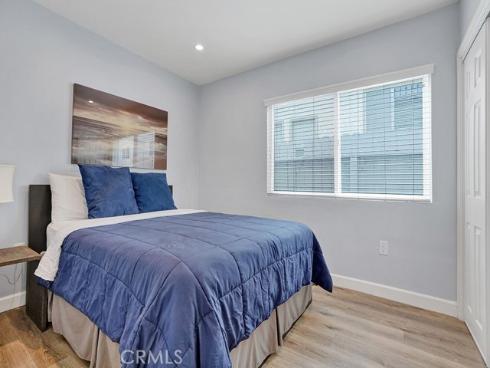 1320 W Balboa Boulevard, Newport Beach, CA