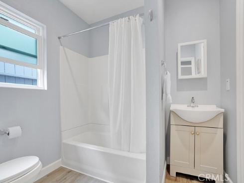 1320 W Balboa Boulevard, Newport Beach, CA