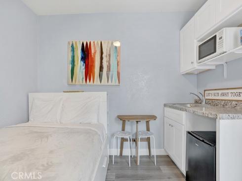 1320 W Balboa Boulevard, Newport Beach, CA