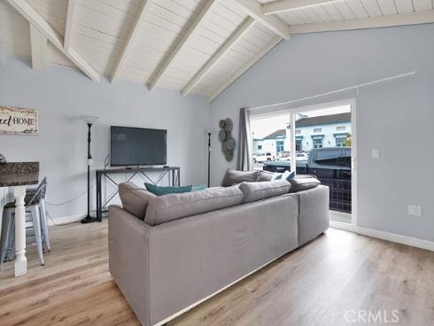 1320 W Balboa Boulevard, Newport Beach, CA