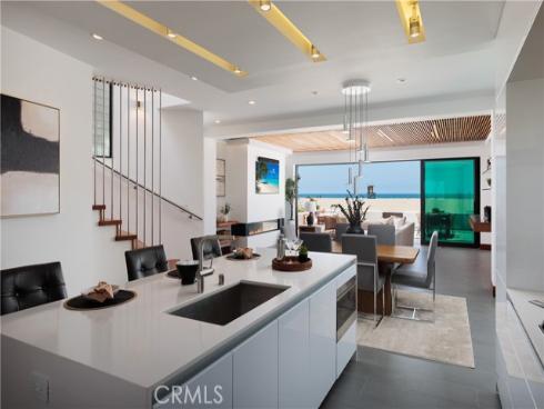 7104 W Oceanfront , Newport Beach, CA