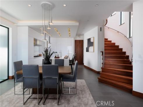 7104 W Oceanfront , Newport Beach, CA