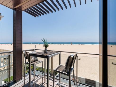 7104 W Oceanfront , Newport Beach, CA