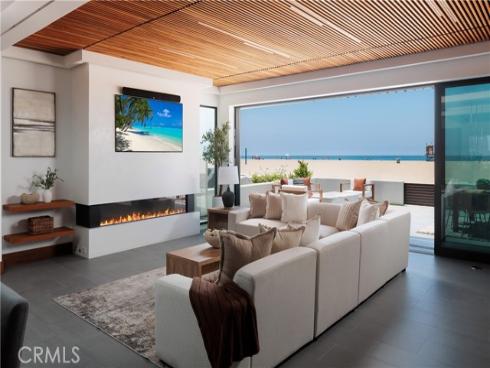 7104 W Oceanfront , Newport Beach, CA
