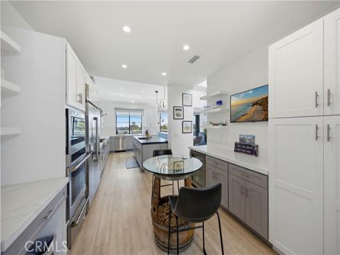 17 Monaco 12 , Newport Beach, CA