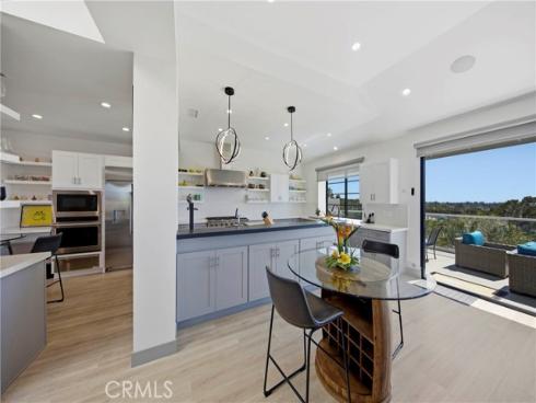 17 Monaco 12 , Newport Beach, CA