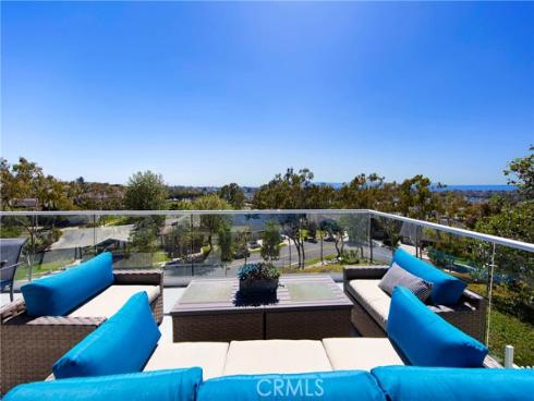 17 Monaco 12 , Newport Beach, CA