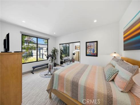 17 Monaco 12 , Newport Beach, CA