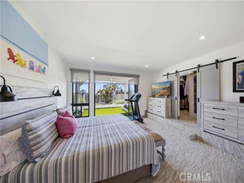 17 Monaco 12 , Newport Beach, CA