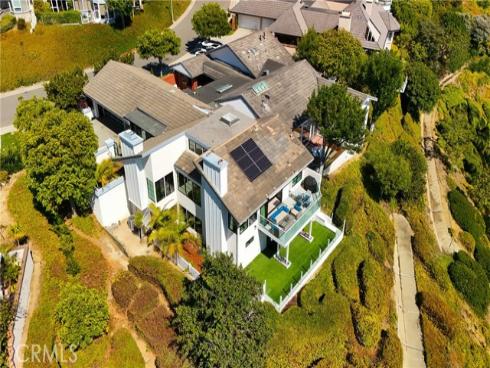 17 Monaco 12 , Newport Beach, CA