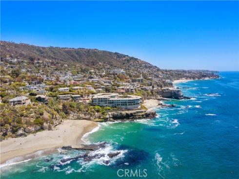 17 Monaco 12 , Newport Beach, CA
