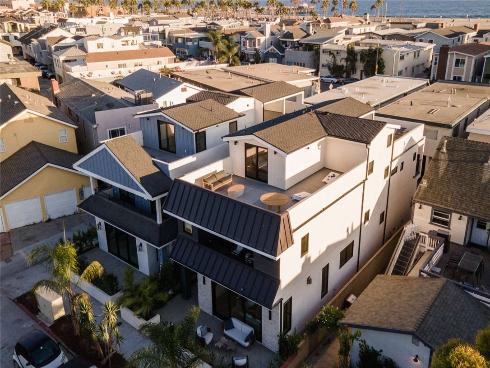 315 E Bay Avenue, Newport Beach, CA