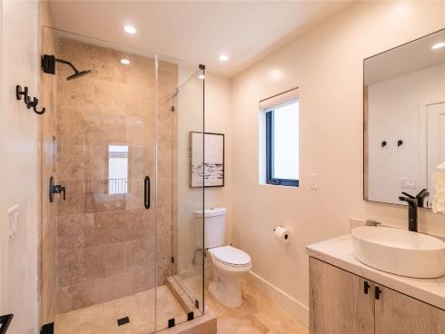 315 E Bay Avenue, Newport Beach, CA