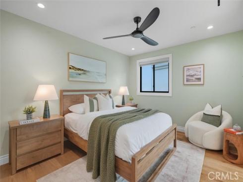 3 Linda Isle , Newport Beach, CA