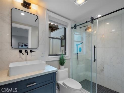3 Linda Isle , Newport Beach, CA