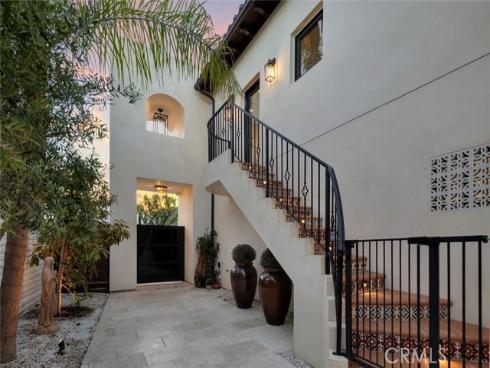 3 Linda Isle , Newport Beach, CA
