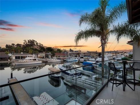3 Linda Isle , Newport Beach, CA