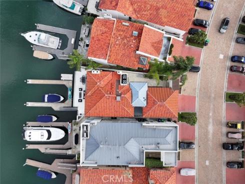 3 Linda Isle , Newport Beach, CA