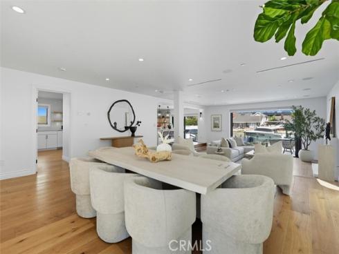 3 Linda Isle , Newport Beach, CA