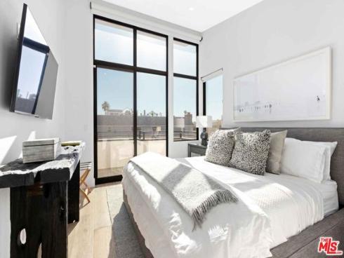 4106 River 2 Avenue, Newport Beach, CA