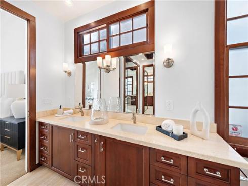 521 Kings Road, Newport Beach, CA