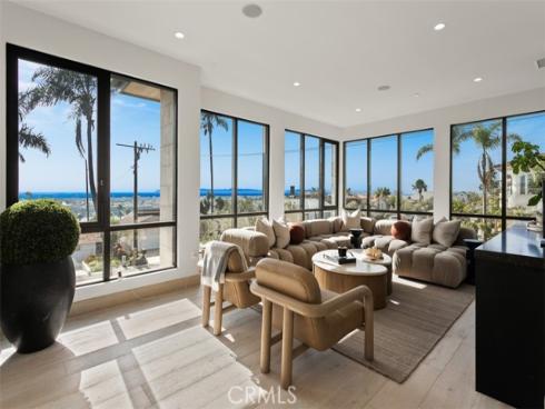 1210 Kings Rd , Newport Beach, CA