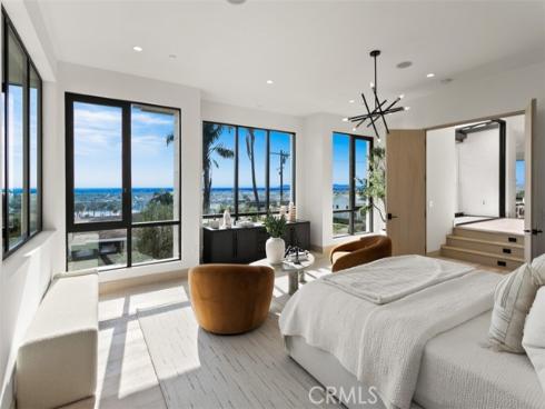 1210 Kings Rd , Newport Beach, CA