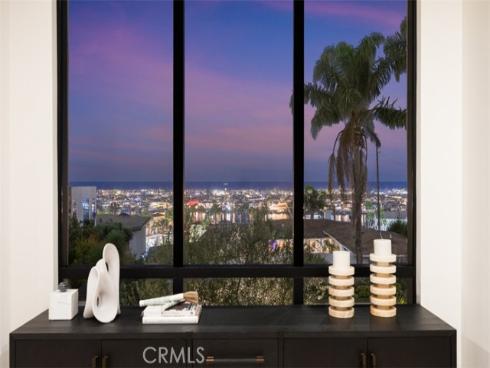 1210 Kings Rd , Newport Beach, CA