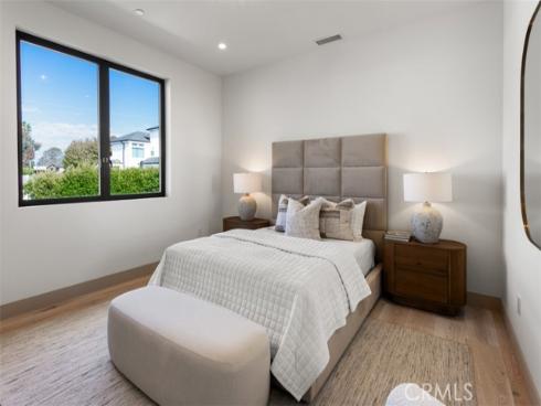 1210 Kings Rd , Newport Beach, CA
