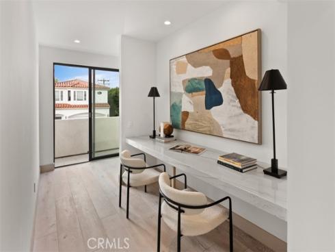 1210 Kings Rd , Newport Beach, CA